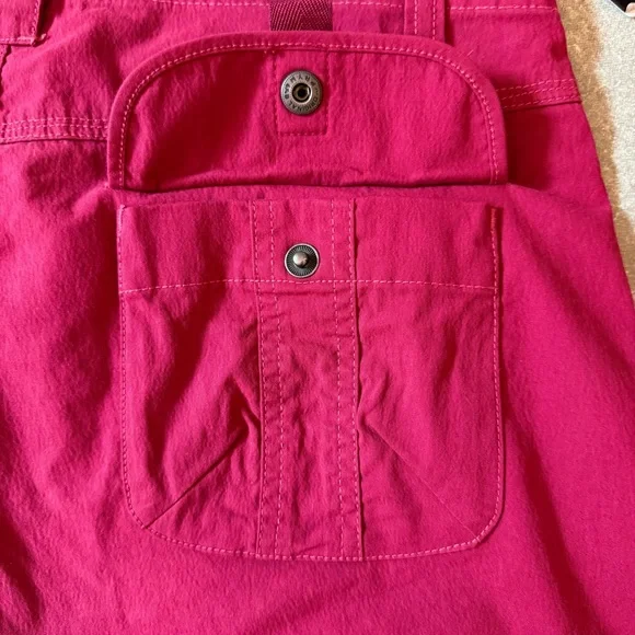 KÜHL Splash 11" Cargo Shorts in Plum Performance Fabric Women’s Size 8 - Picture 5 of 12